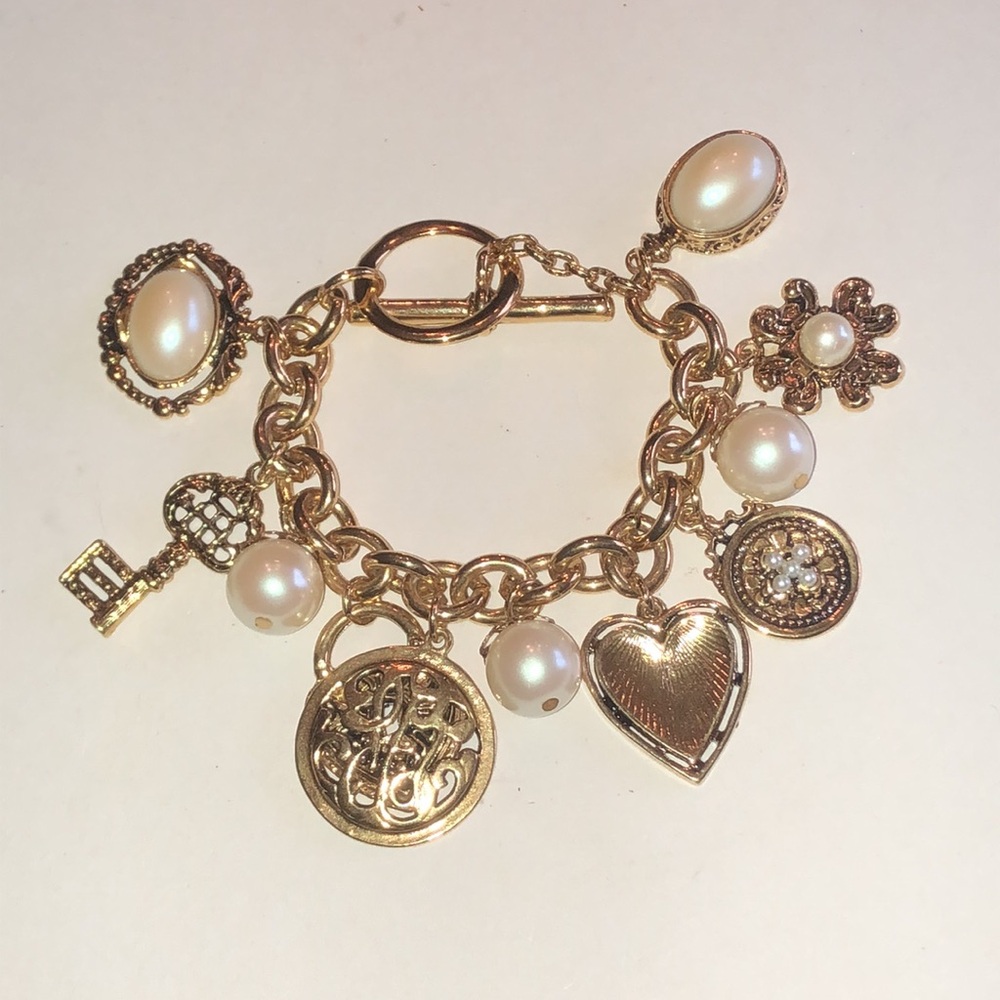 Gold Tone Faux Pearl Charm Bracelet with Heart and Filigree Charms